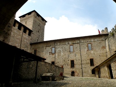 Angera Rocca 11