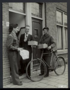Anglo-Amerikaanse dank. Gedurende de oorlog hebben vele Nederlanders geallieerde, Bestanddeelnr 120-0554