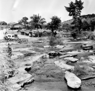 Angolees vluchtelingenkamp ten noorden van Kinshasa, Bestanddeelnr 926-7735