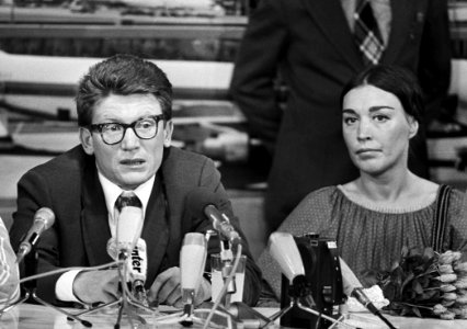 Andrei Amalrik with wife 1976