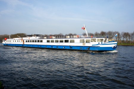 Angela Esmee - ENI 03310386, Amsterdam-Rijnkanaal, pic1