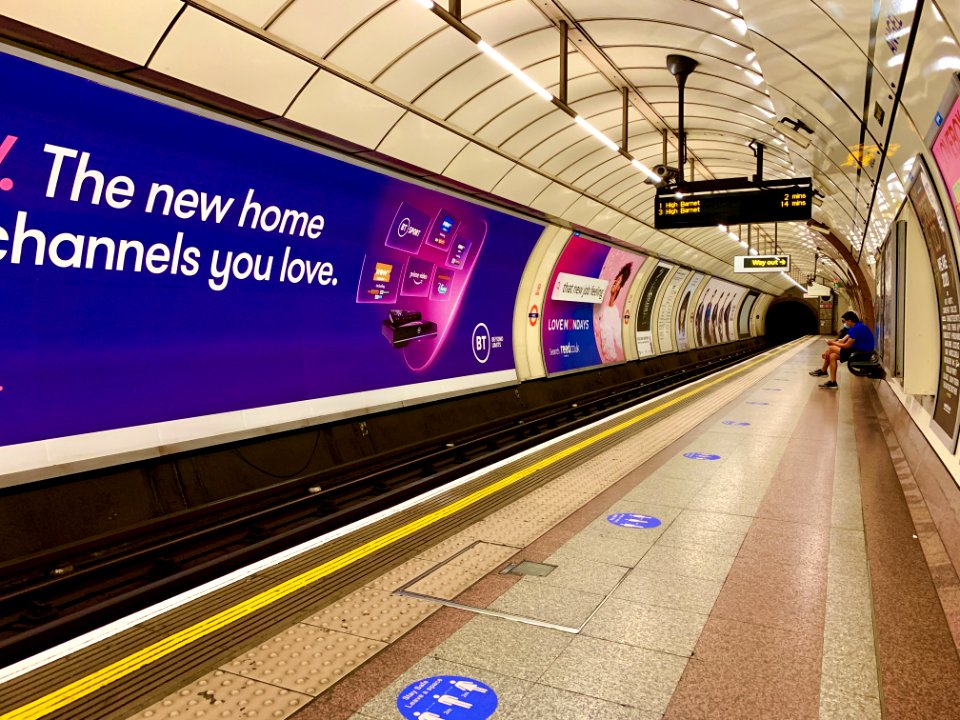 Angel Station Northbound viewing railway north 02