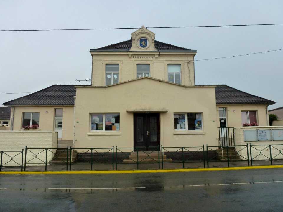 Andres (Pas-de-Calais) écoles, ancienne mairie