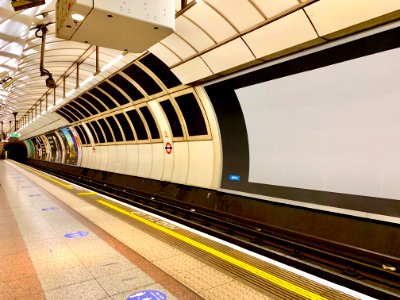 Angel Station Northbound viewing railway south 01