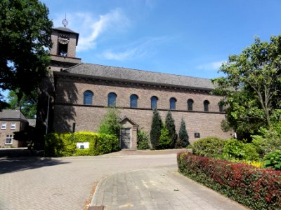 Angeren (Lingewaard) RK kerk zuidzijde