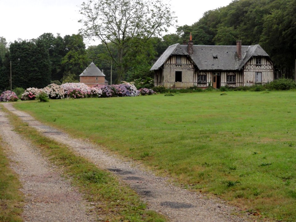 Angerville-Bailleul (Seine-Mar.) ferme du château de Bailleul