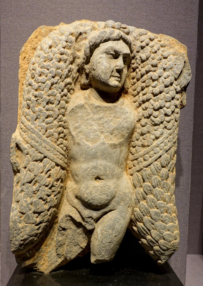 Angel with garland, Mardan, Pakistan, Kushan dynasty, 100s-200s AD, schist - Tokyo National Museum - Tokyo, Japan - DSC08640