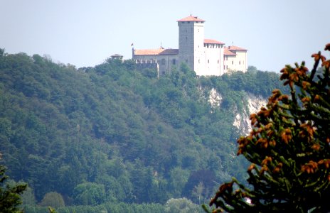 Angera Rocca 30