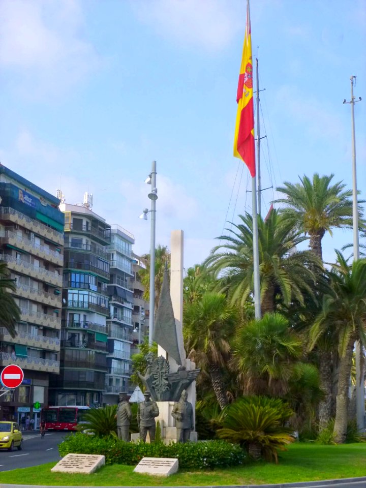 Alicante - Plaza Puerta del Mar 2