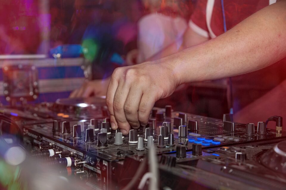 Disco dj dj at work