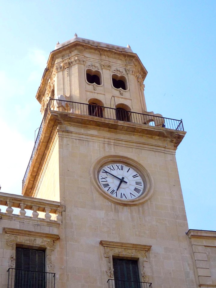 Alicante - Plaza del Ayuntamiento, Palacio del Ayuntamiento 14