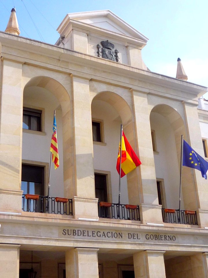 Alicante - Plaza de la Muntanyeta, Subdelegación del Gobierno 2