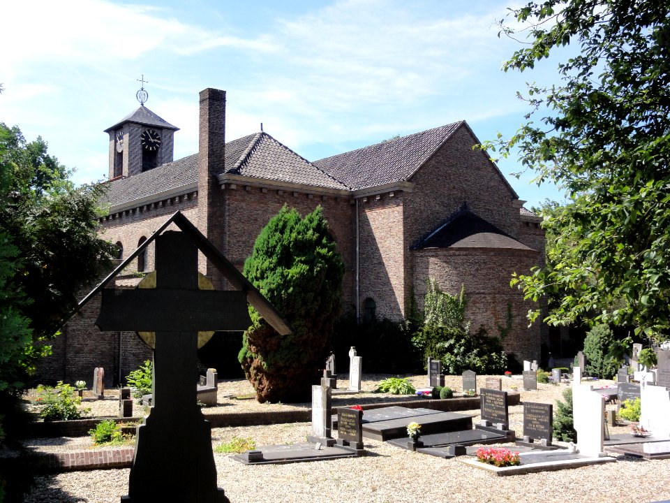 Angeren (Lingewaard) RK kerk achterzijde