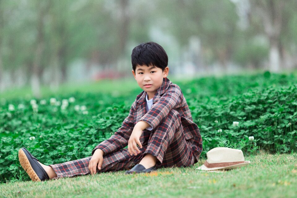 Child spring outing