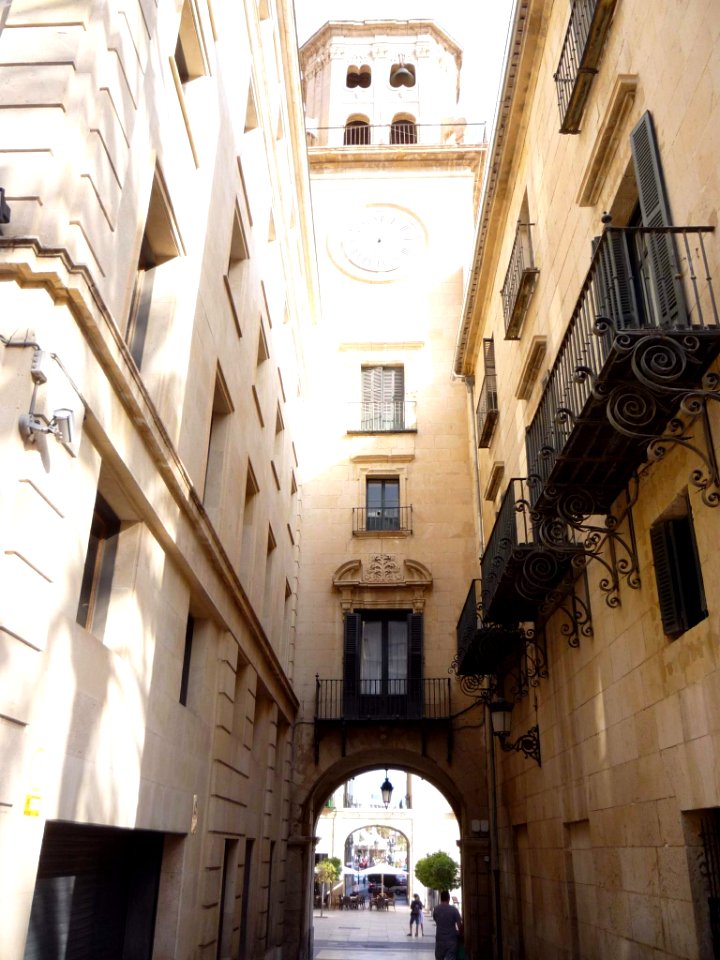 Alicante - Plaza del Ayuntamiento, Palacio del Ayuntamiento 17