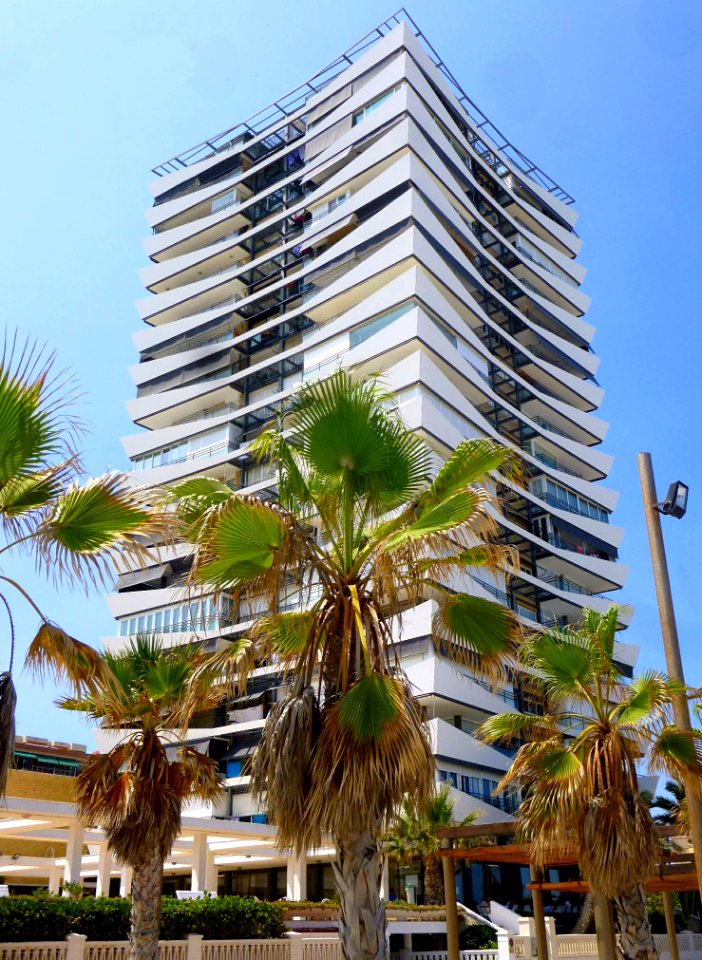 Alicante - Torre del Conjunto Residencial La Rotonda 3