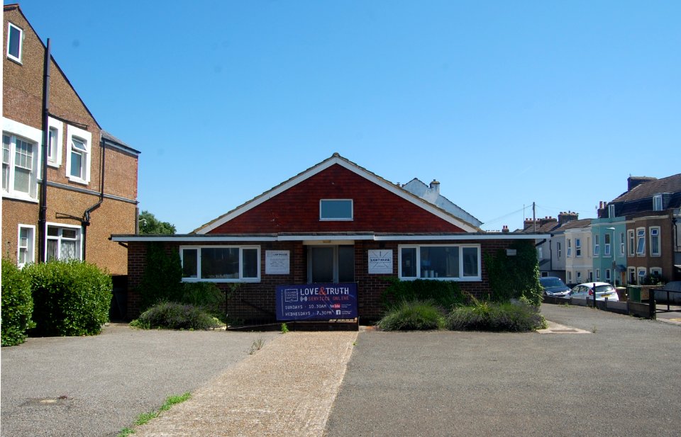 Alexandra Gospel Hall, Sedlescombe Road North, Silverhill, St Leonards-on-Sea (June 2020) (2)