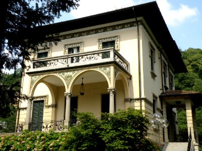 Angera Villa sul lago 4