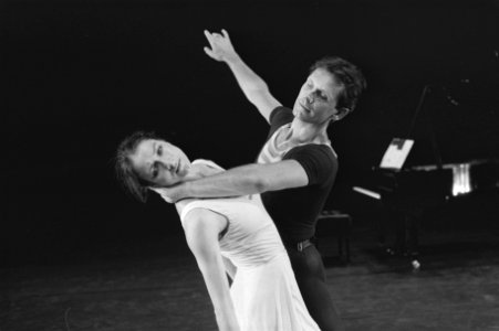 Alexandra Radius en Han Ebbelaar 25 jaar danspaar tijdens repetities (duet voor, Bestanddeelnr 933-0560