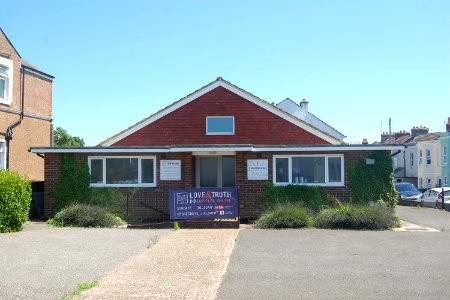 Alexandra Gospel Hall, Sedlescombe Road North, Silverhill, St Leonards-on-Sea (June 2020) (3)