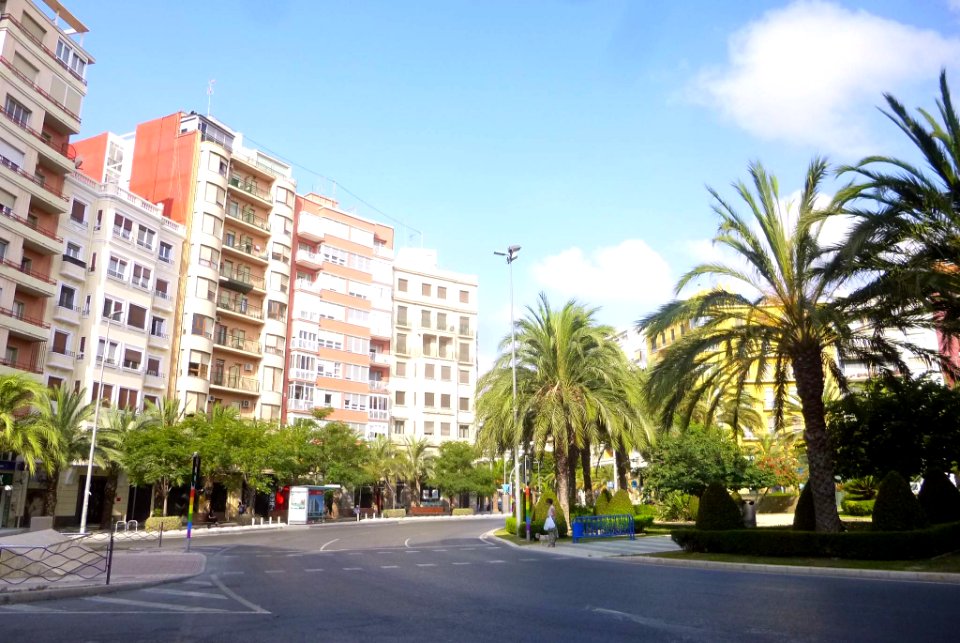 Alicante - Plaza de los Luceros 13