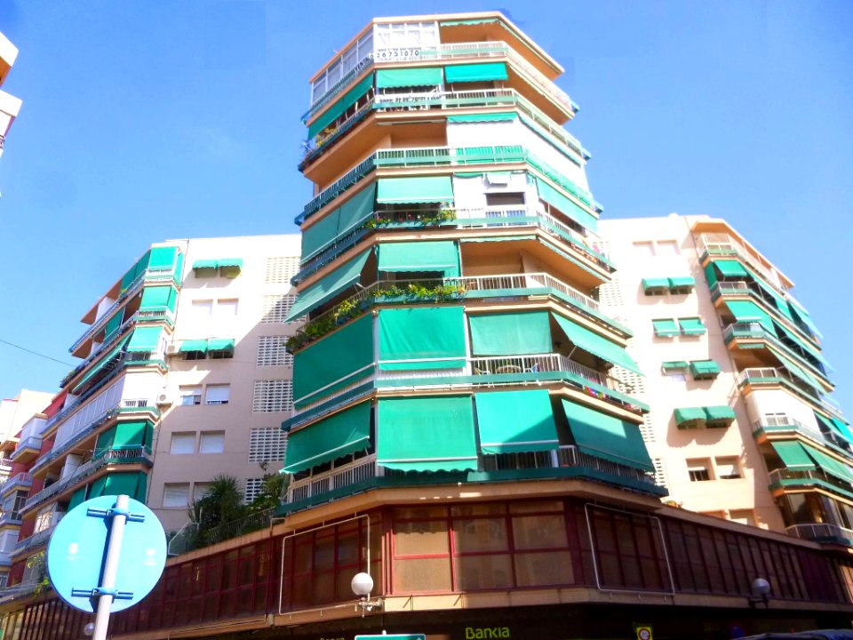 Alicante - Edificio Muebles Candela