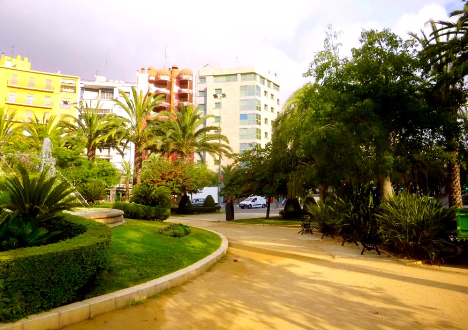 Alicante - Plaza de los Luceros (Plaça dels Estels) 11