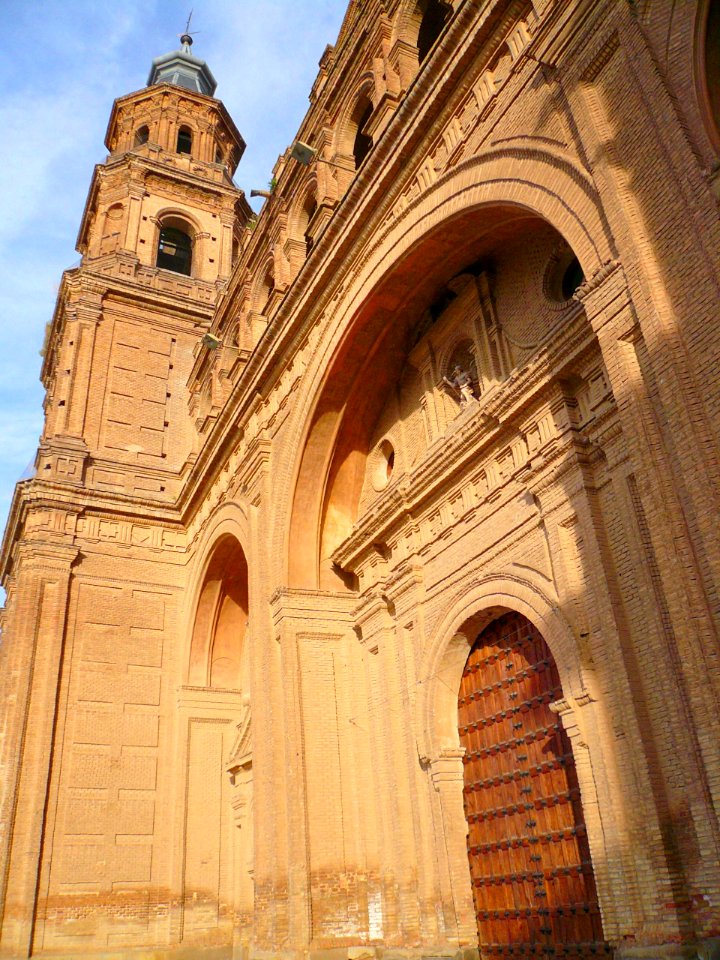 Alfaro - Colegiata de San Miguel, exterior 06