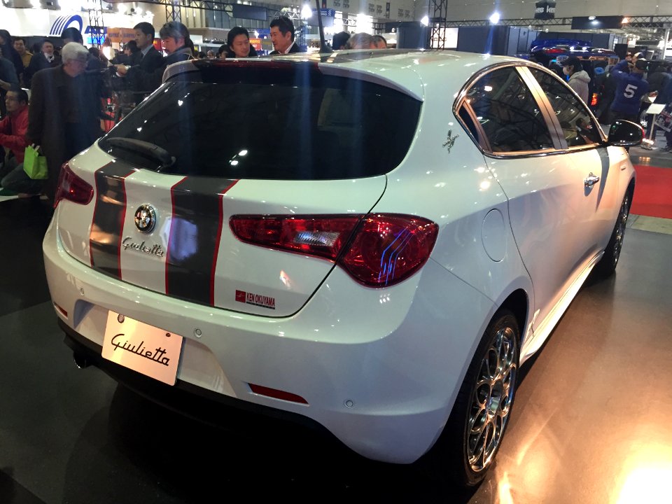 Alfa Romeo Giulietta Ken Okuyama Speciale Bianca rear - Tokyo Auto Salon 2015