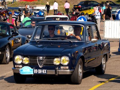 Alfa Romeo Giulia 1300 Super dutch licence registration 89-DH-HX pic2
