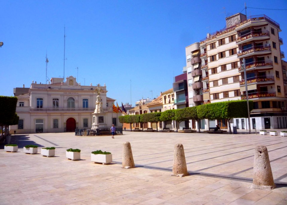 Alfafar - Plaça del País Valencià 6