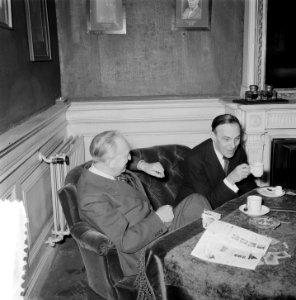 Alexander Brailowsky (rechts) in Amsterdam, Bestanddeelnr 906-3669