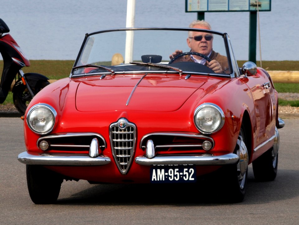 Alfa Romeo Giulietta Spider Veloce (1958), Dutch licence registration AM-95-52 pic1