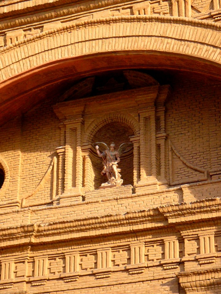 Alfaro - Colegiata de San Miguel, exterior 05