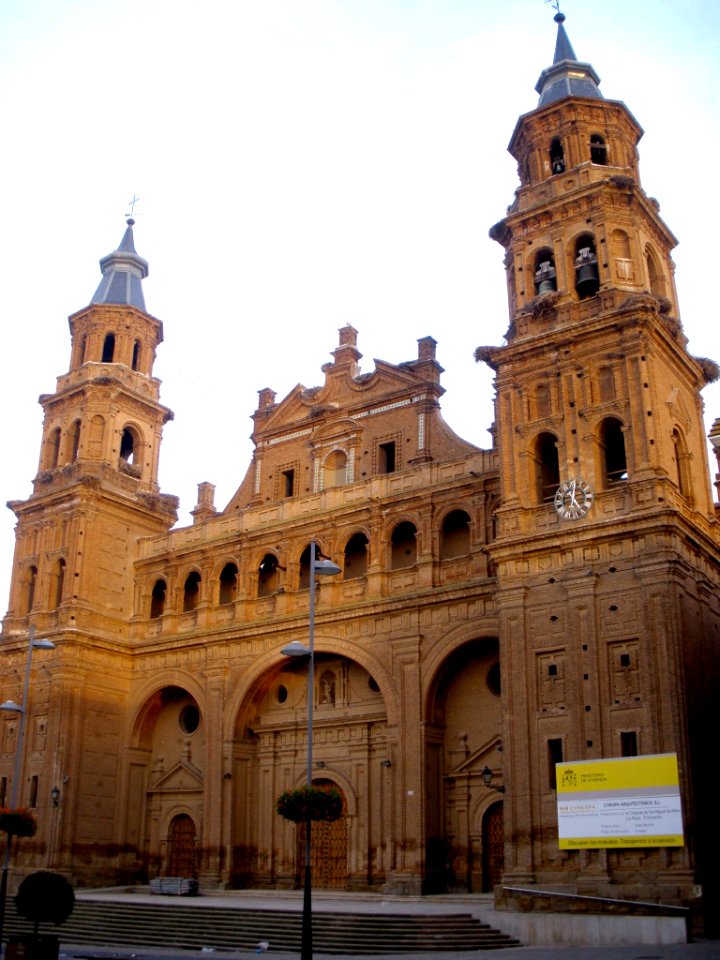 Alfaro - Colegiata de San Miguel 02