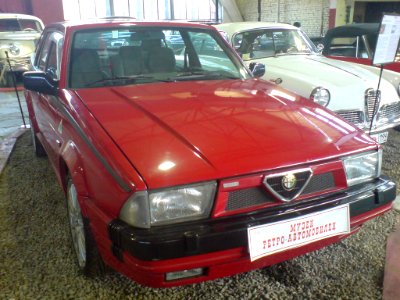 Alfa Romeo 75 3.0 V6 photo