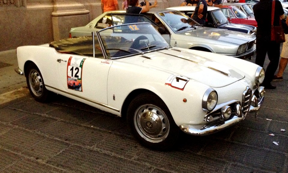 Alfa Romeo Giulietta Spider front