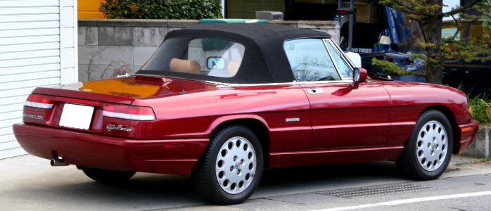 Alfa Romeo Spider Mk4 Veloce rear
