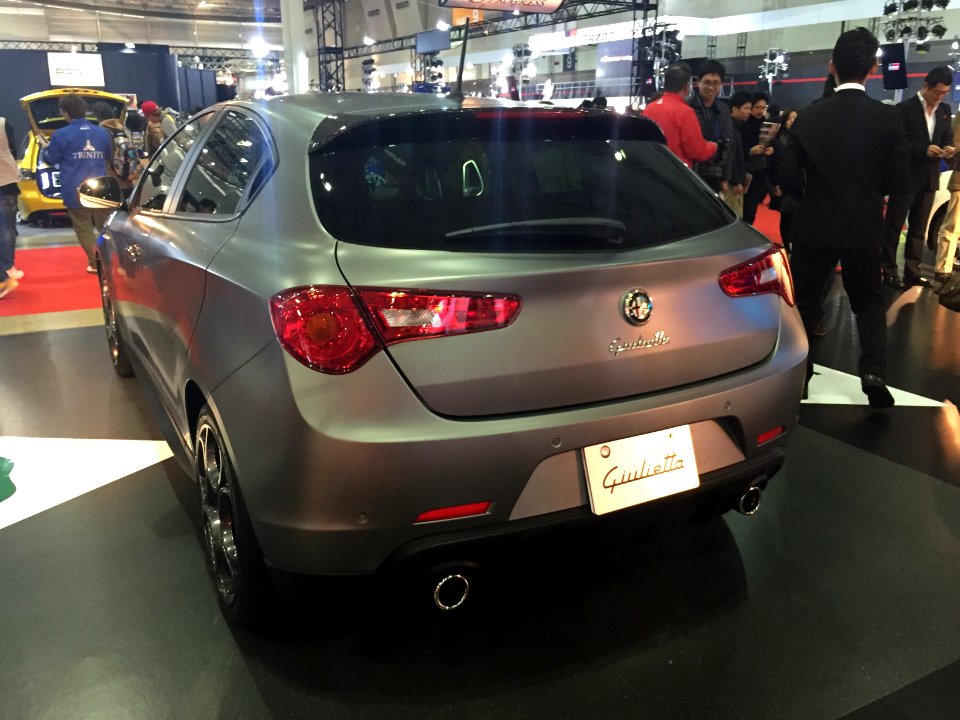 Alfa Romeo Giulietta Quadrifoglio Verde Launch Edition rear - Tokyo Auto Salon 2015