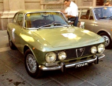 Alfa Romeo 2000 Coupé photo