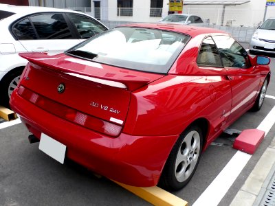 Alfa Romeo GTV 3.0 V6 24V rear photo