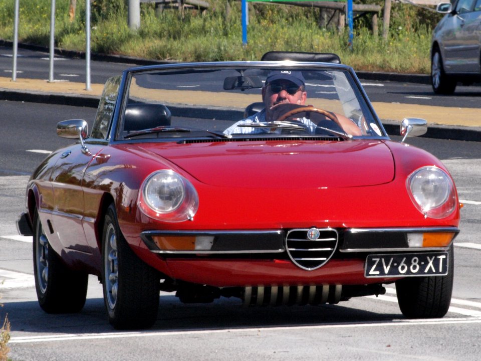 Alfa Romeo 2000 Spider Veloce ZV-68-XT pic1
