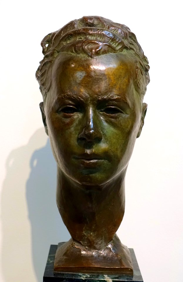 Alfred J. Chretien by Lucien Gosselin, c. 1930, bronze - Currier Museum of Art - Manchester, NH - DSC07567