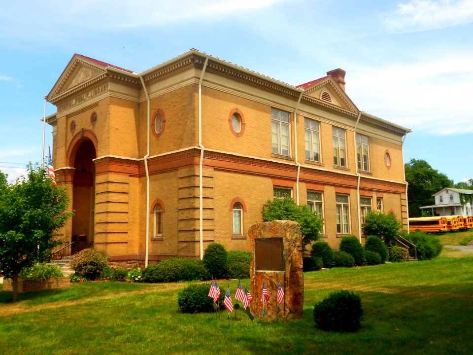 Alexandria PA Library