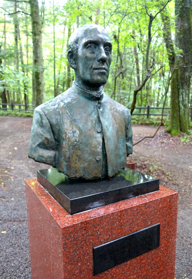 Alexander Croft Shaw Memorial - Karuizawa, Japan - DSC01920
