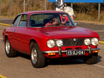 Alfa Romeo 2000 GTV USA dutch licence registration 13-XJ-04