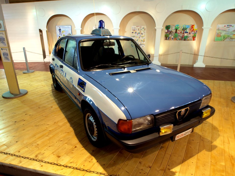 Alfa Romeo, polizia 60920 photo-1