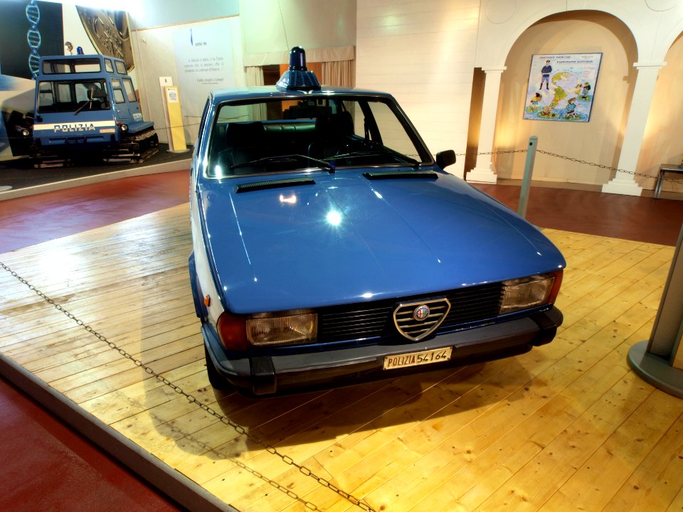 Alfa Romeo, polizia 54164 photo-1