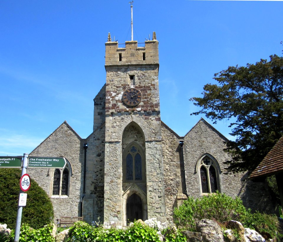 All Saints Church, Church Place, Freshwater (May 2016) (1)