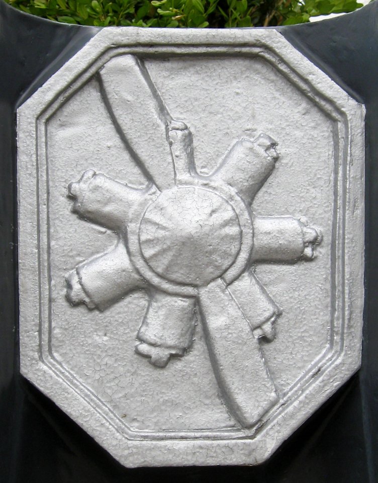 Allegheny County Airport Terminal, Planter, Propeller Plaque, 2020-06-20